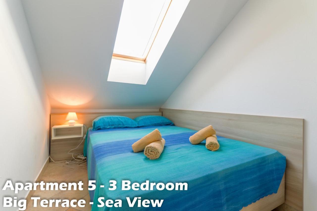 Art Apartments Врсар Экстерьер фото