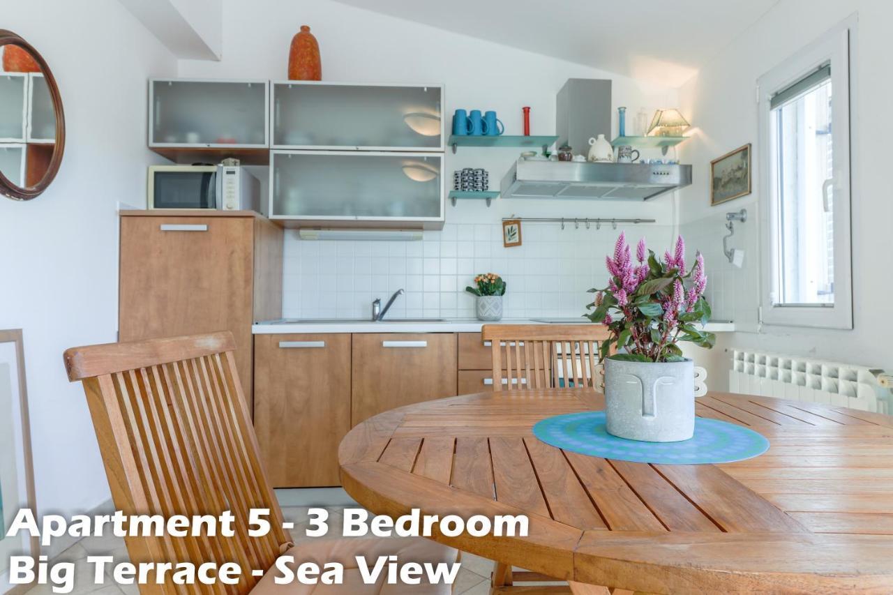 Art Apartments Врсар Экстерьер фото