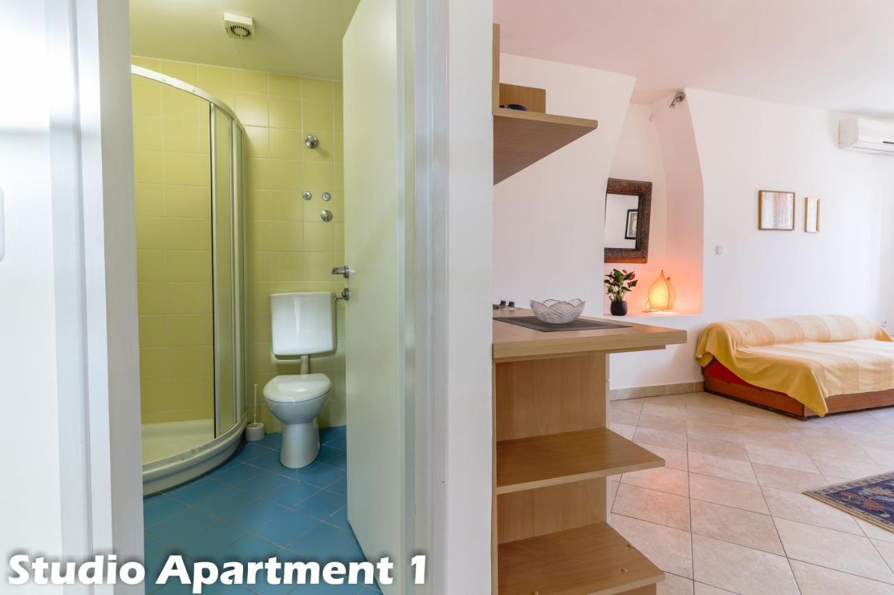 Art Apartments Врсар Экстерьер фото