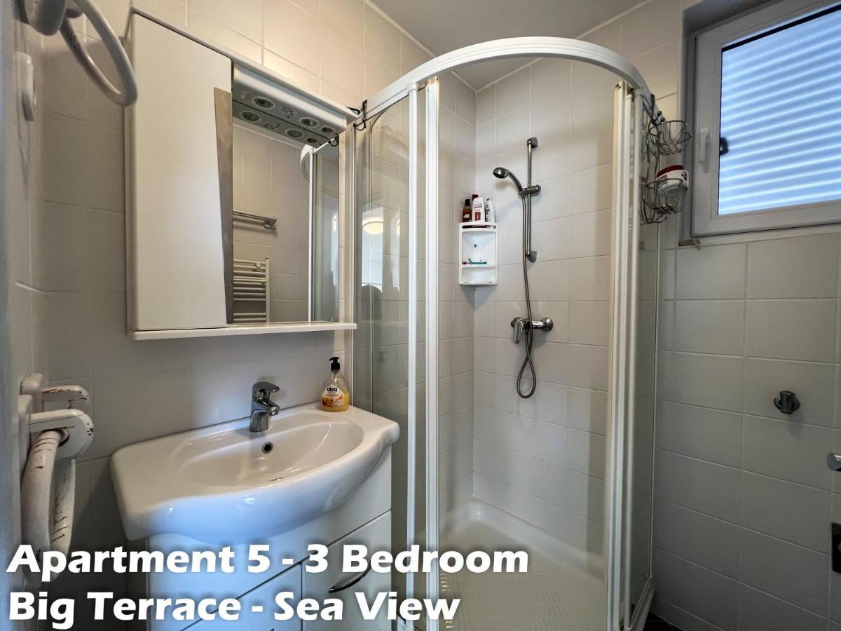 Art Apartments Врсар Экстерьер фото