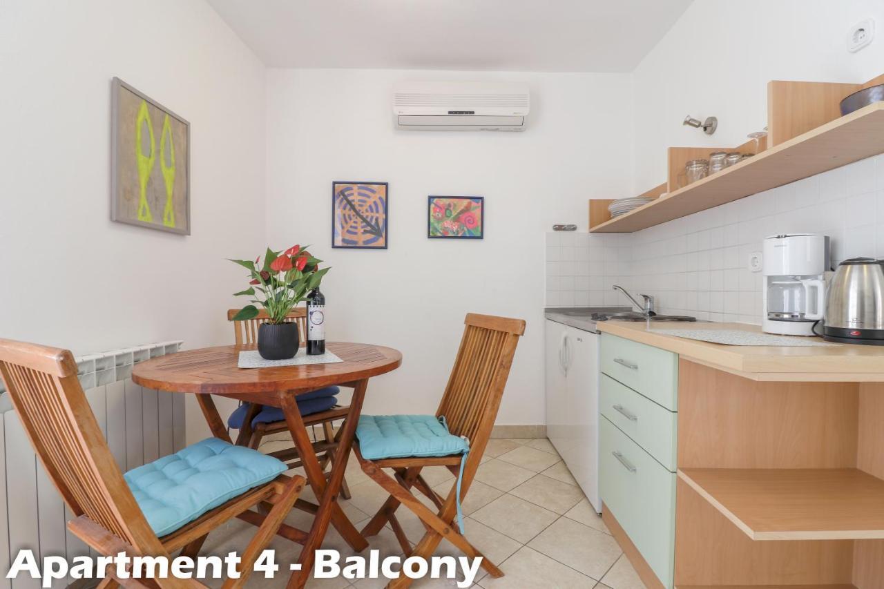Art Apartments Врсар Экстерьер фото